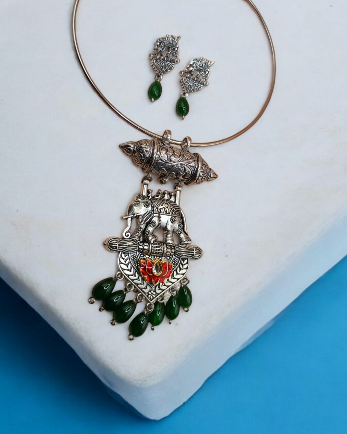 Heritage Oxidized Hasli Necklace Set