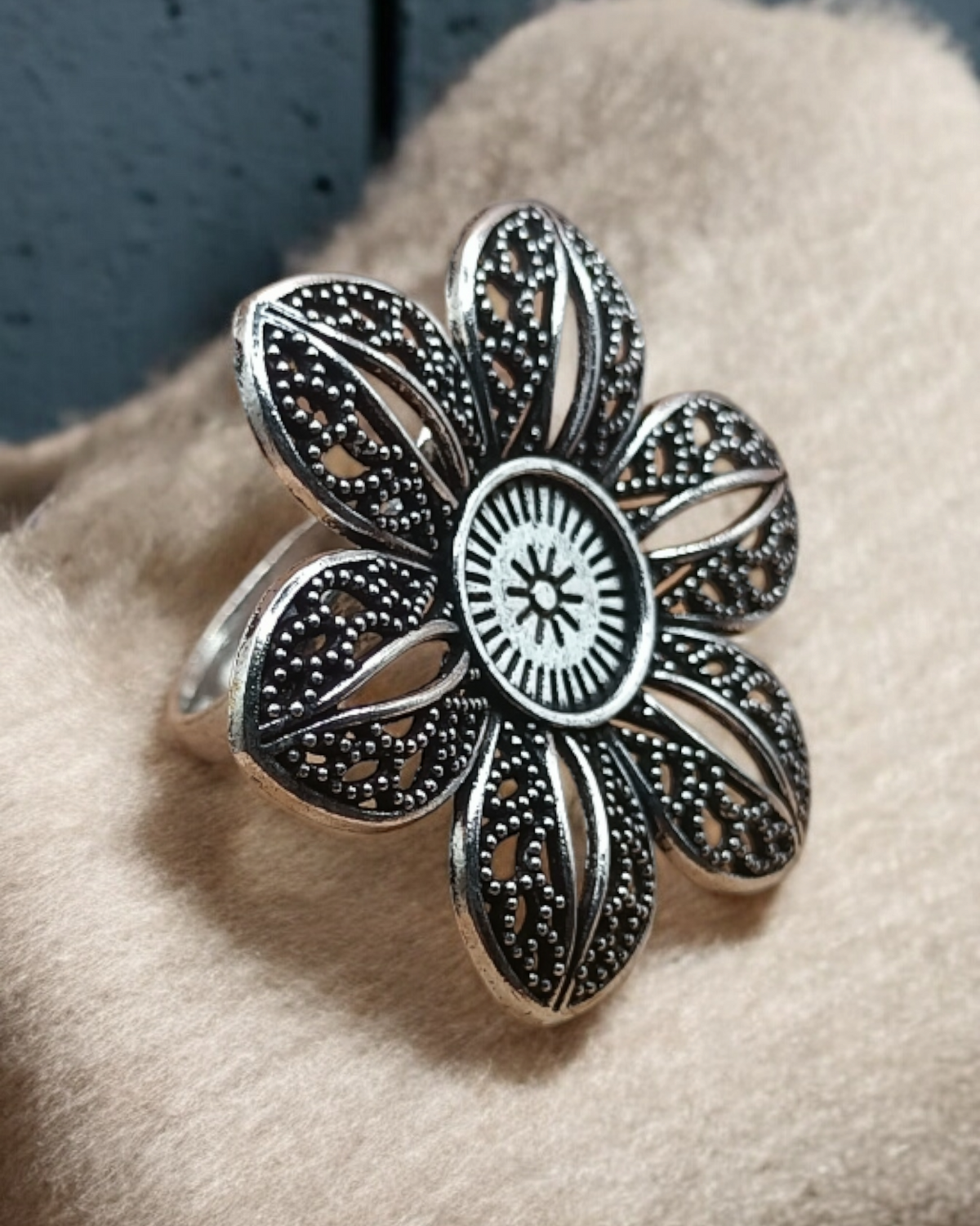 Oxidized Petal Ring