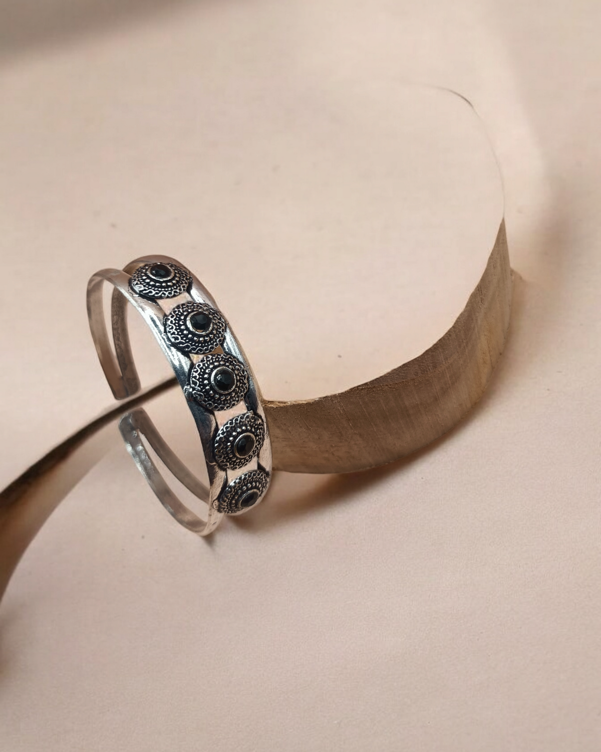 Oxidized Adjustable Multicolor Bracelet