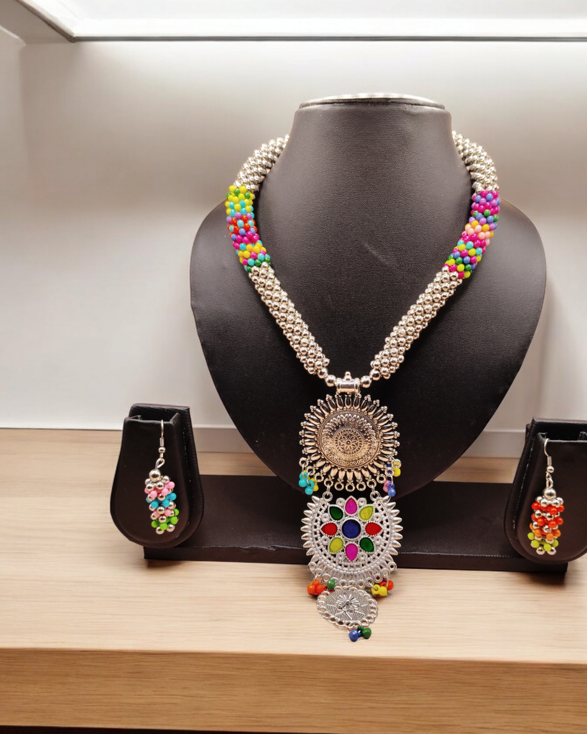Multicolor Pearl Oxidized Necklace & Earrings
